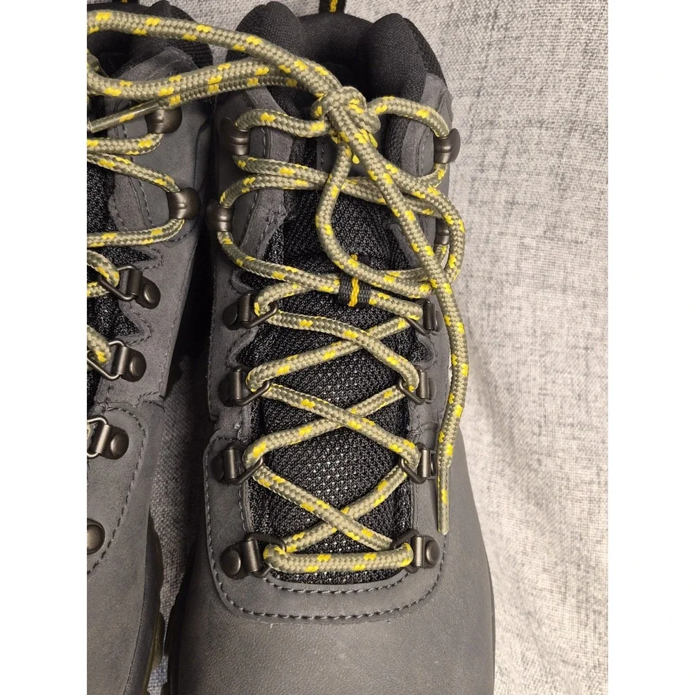 Columbia Size 10 Newton Ridge Plus II Suede Waterproof Boots BM3970-089